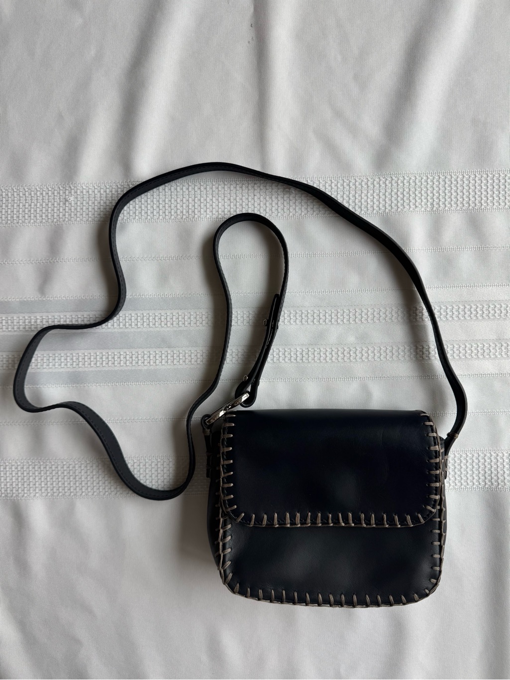 Brooks Brothers Whipstitch Leather Crossbody Bag Navy Blue Silver Accents Small